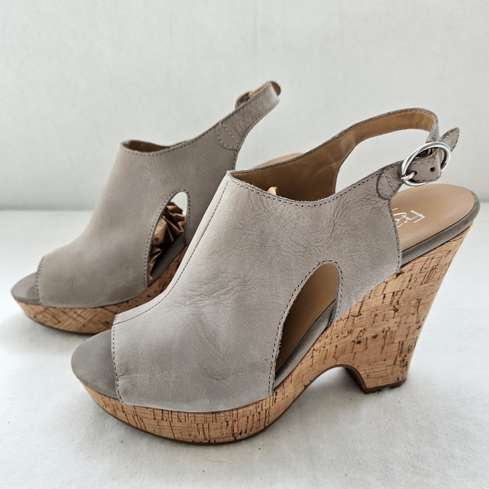 Franco Sarto Gabriel Gray Suede‎ Platform Wedge Sandal Shoes Size 8